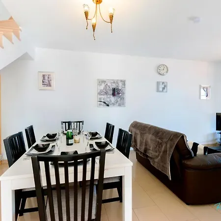 3-bed Close To Town Casa Minstrel Villa Playa Blanca (Lanzarote)