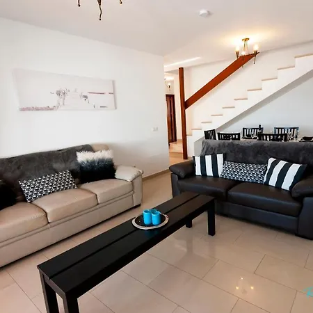 3-bed Close To Town Casa Minstrel * Playa Blanca (Lanzarote)
