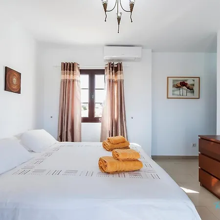 3-bed Close To Town Casa Minstrel * Playa Blanca (Lanzarote)